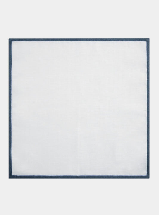 Pañuelo de lino con borde azul