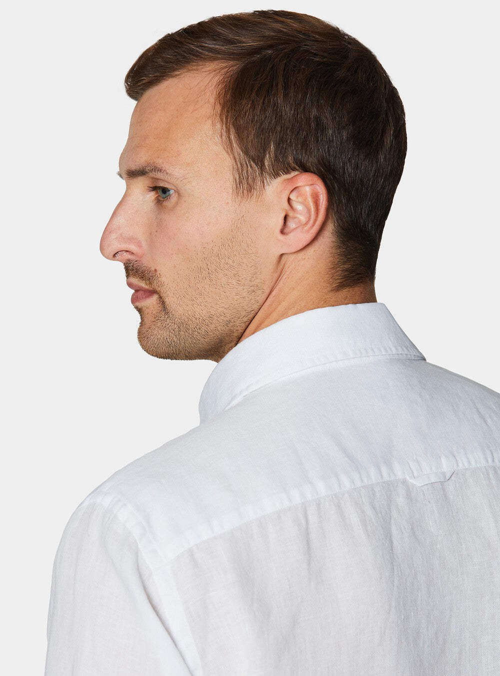 Camisa 100% lino con cuello semifrances