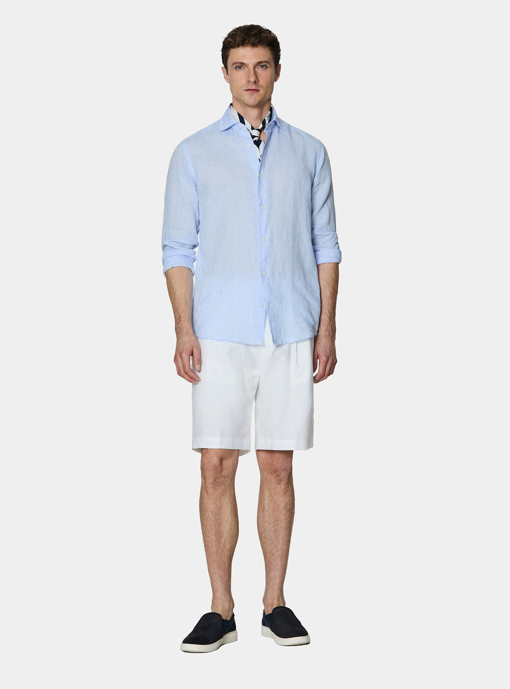 Camisa 100% lino con cuello semifrances