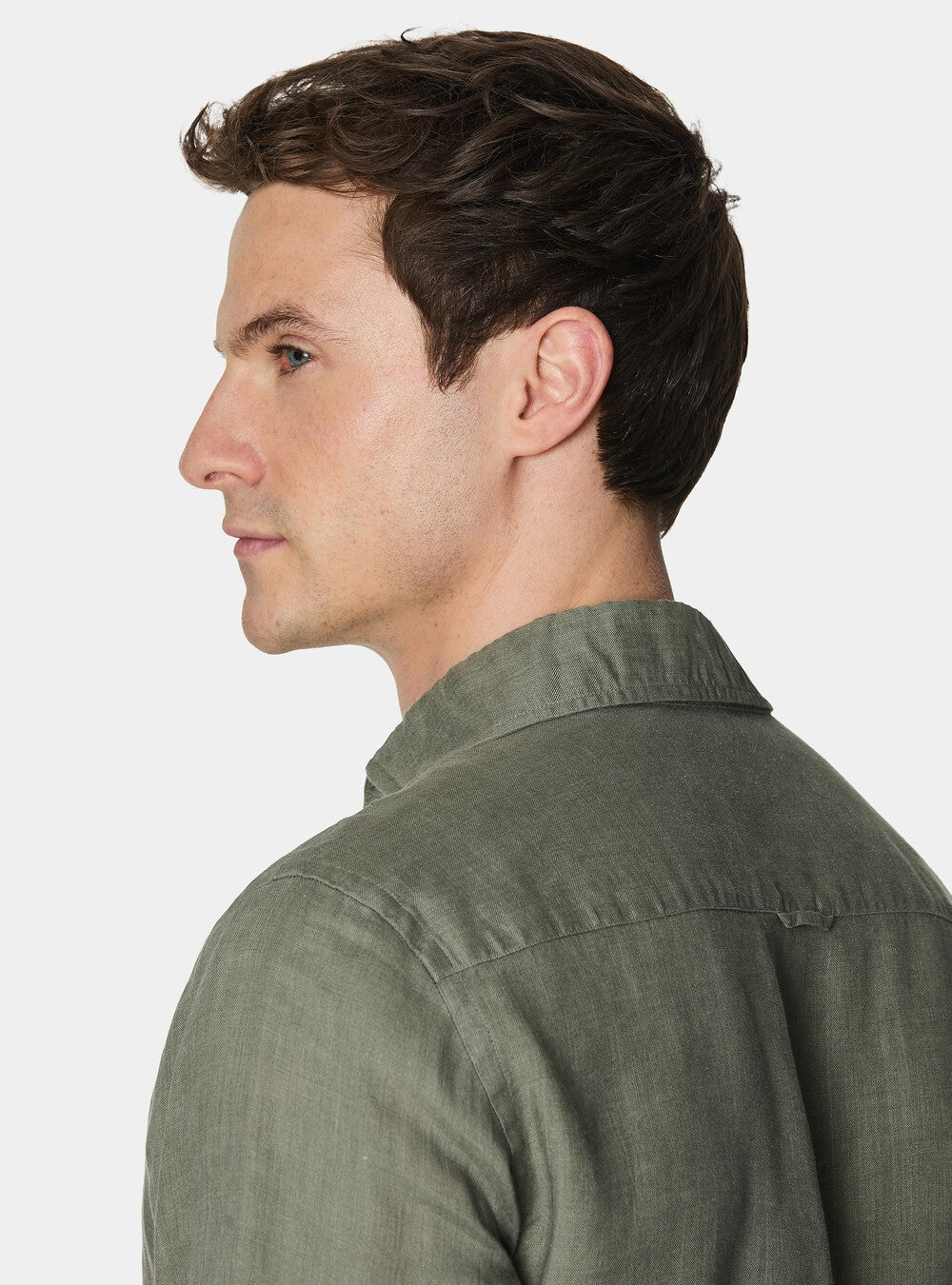 Camisa 100% lino con cuello semifrances