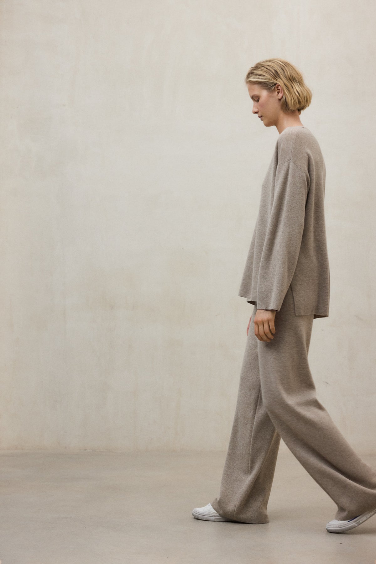 BEGONIA KNIT WOMAN