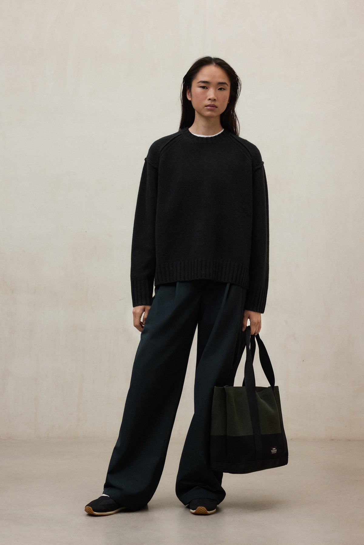 MOCAN KNIT WOMAN