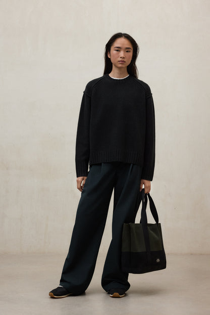 MOCAN KNIT WOMAN