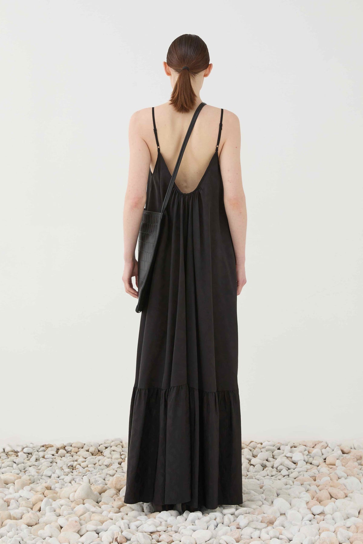 VESTIDO NEGRO