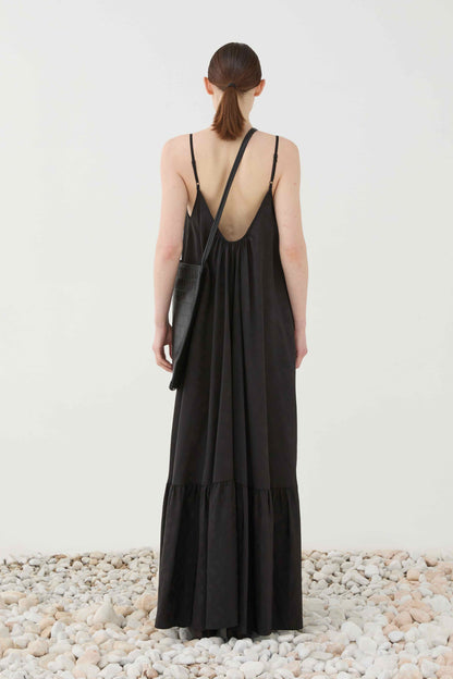 VESTIDO NEGRO