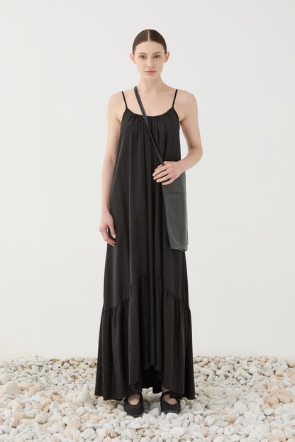 VESTIDO NEGRO