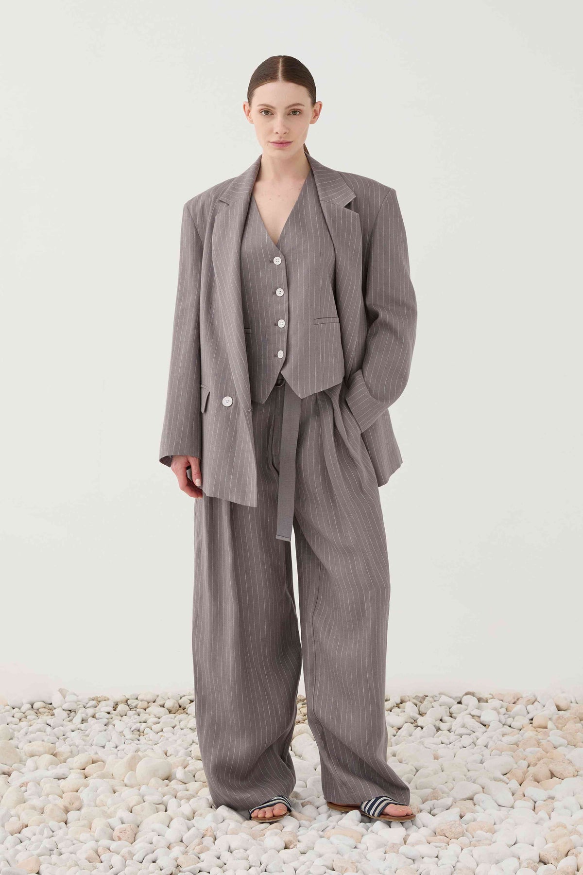 CHALECO GRIS