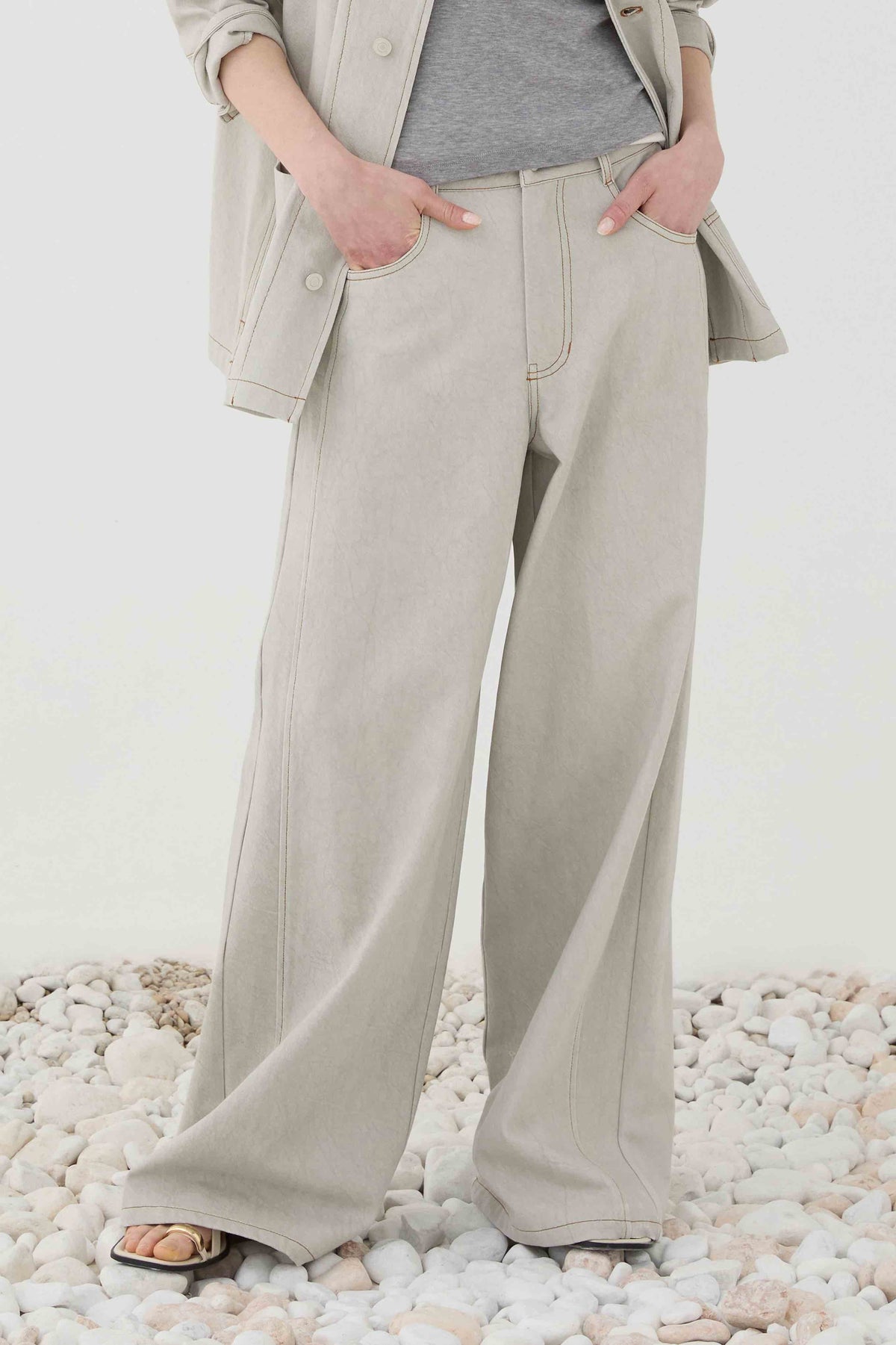 PANTALÓN GRIS